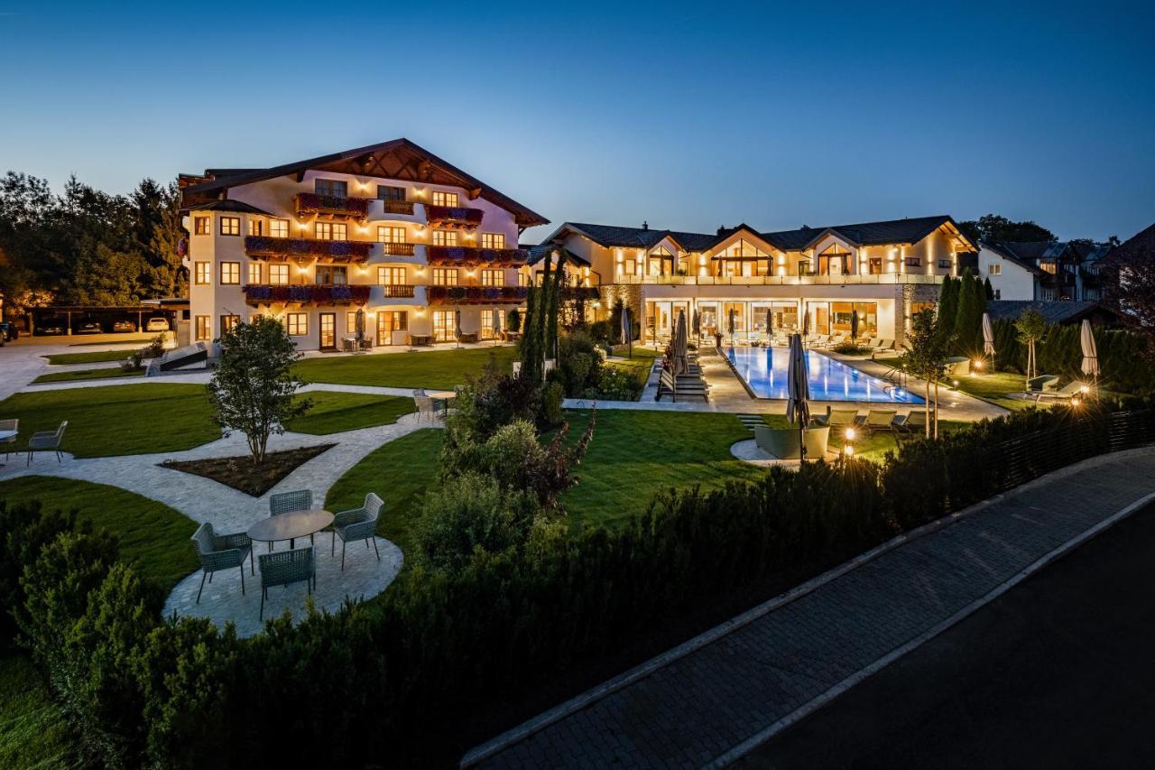 Hotel Gruenauerhof Wals-Siezenheim Exteriör bild